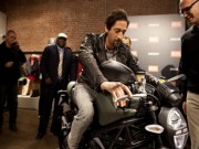 Thế giới xe - Soi “con quỷ” Ducati Monster của tài tử Adrien Brody