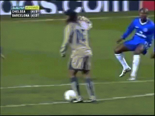 Bóng đá - Barca lập kì tích: Cảm hứng từ cú lắc hông của Rô vẩu