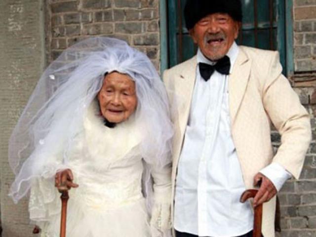 Hy hữu: Cụ bà 71 tuổi muốn xác nhận độc thân để lấy chồng