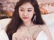 Người mẫu - Hoa hậu - Thúy Vi &quot;lột xác&quot; chóng mặt từ ngây thơ đến sexy