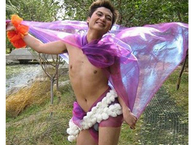 Tranh vui - Những quý ông khiến cho chị em "dè chừng"