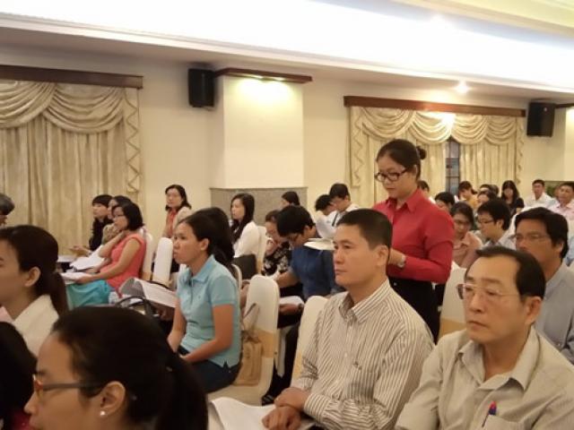 Thị trường - Tiêu dùng - Tặng quà cho nhân viên, doanh nghiệp phải khai thuế?