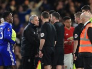 Bóng đá - MU thua Chelsea: Lỗi trọng tài nhưng tội Mourinho