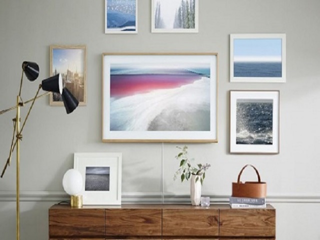 Thời trang Hi-tech - Samsung ra mắt The Frame TV giống hệt bức tranh treo tường