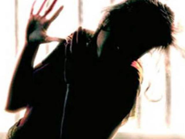 Người phụ nữ Ấn Độ nhảy ban công trốn 5 kẻ cưỡng hiếp
