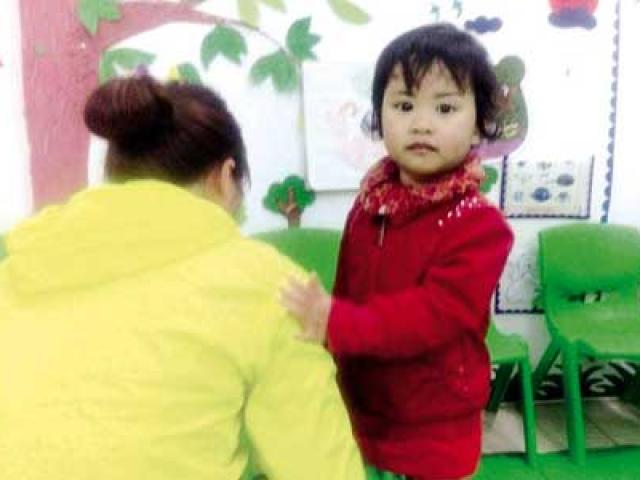 Tin tức trong ngày - Cô bé 35 ngày tuổi đã biết nói giờ ra sao?