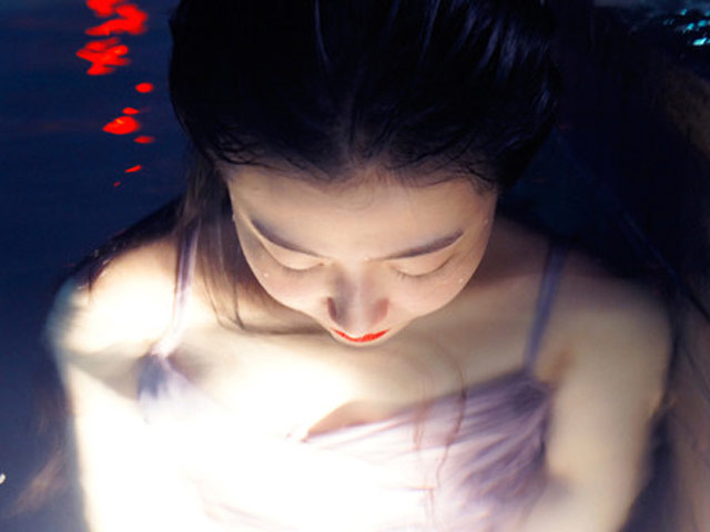 Bạn trẻ - Cuộc sống - Khổ sở vì mẹ chồng nghĩ tôi "cướp" con trai bà