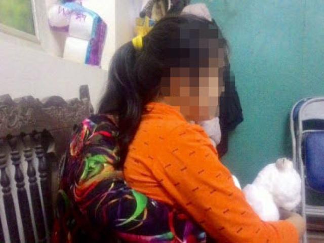 Pháp luật - Khởi tố kẻ dụ bé 12 tuổi chơi điện thoại rồi xâm hại