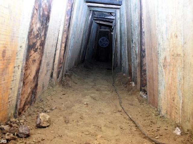 Mexico: 29 tù nhân khoét hầm 40m vượt ngục không tưởng