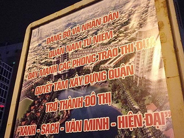 Tin tức trong ngày - Lỗi chính tả ngây ngô nằm hiên ngang giữa đường Hà Nội