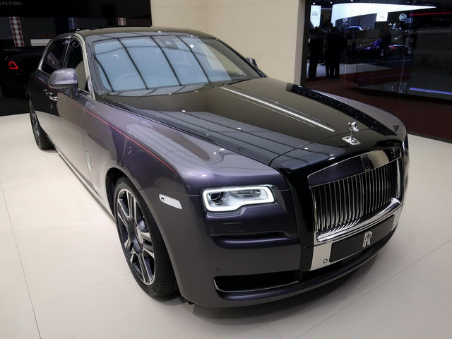 Tư vấn - "Choáng" với Rolls-Royce đã đắt tiền còn nạm thêm kim cương