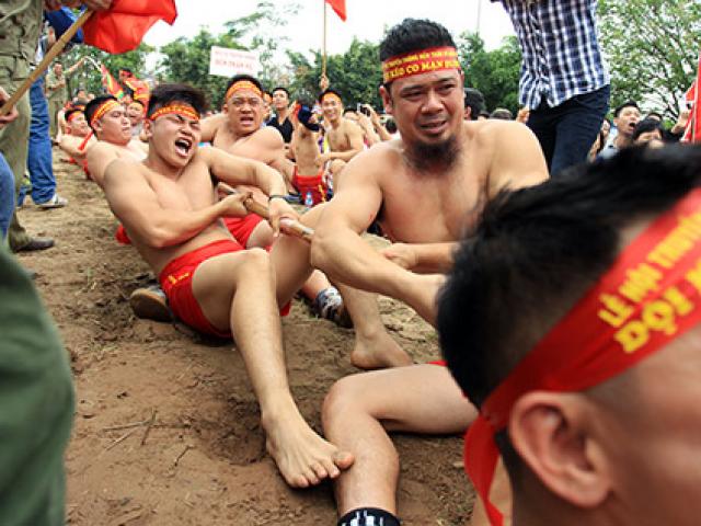 Tin tức trong ngày - Tròn mắt xem kéo co ngồi "có một không hai" ở Việt Nam