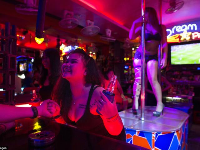 Du lịch - 10 điều không thể bỏ lỡ ở "thiên đường sung sướng" Pattaya