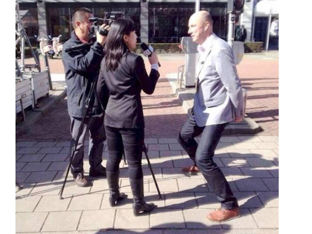 Tranh vui - Đôi khi con người ta "cao quá" cũng là "cái tội"