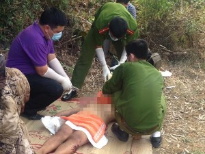 Tin tức trong ngày - Tá hỏa phát hiện thi thể phụ nữ trong bụi tre ven đường