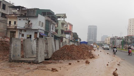 Tin tức trong ngày - Hà Nội: Thi công ẩu, nhiều tuyến đường “hành dân”