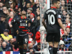 Video bóng đá hot - Pha phối hợp hỏng ăn vô duyên của Liverpool