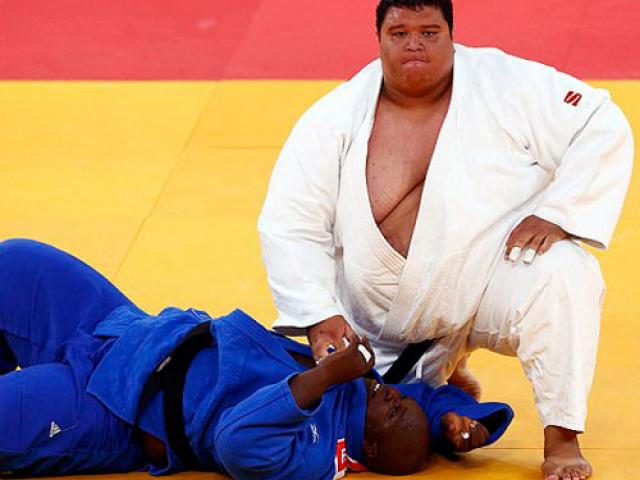 Võ thuật - UFC - Quyền Anh - Thi đấu thất bại, không dám về nước vì sợ chết