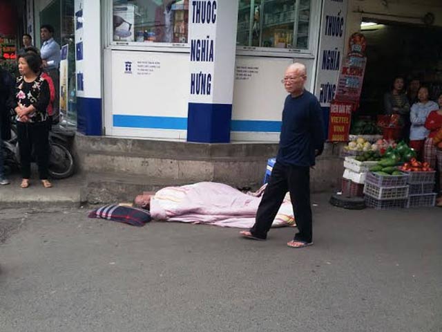 Tin tức trong ngày - Đi tập thể dục, cụ ông bất ngờ đột tử giữa đường