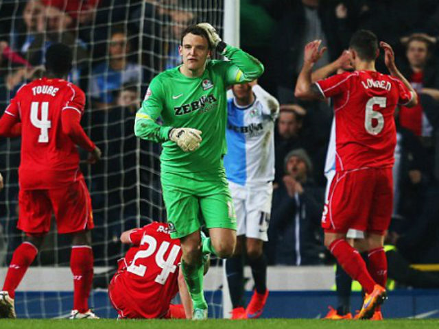 Bóng đá - Thủ môn sút kiểu Rooney suýt khiến Liverpool "ôm hận"