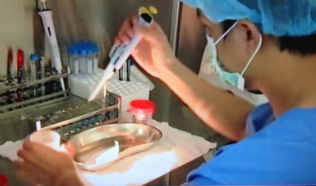 Sức khỏe đời sống - Bi hài chuyện đi lấy con...“giống” của anh chồng yếu sinh lý