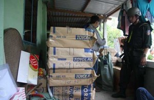 Thị trường - Tiêu dùng - Thuốc lá lậu: Xử hình sự mới sợ