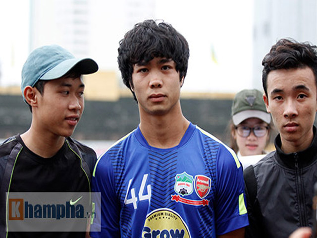 Ngôi sao bóng đá - SLNA-HAGL: Công Phượng, sốt vé và chủ nhà bị "tự ái"