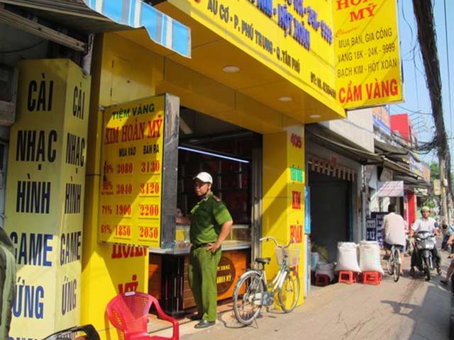 Pháp luật - Cướp tiệm vàng không thành, bị đánh nhừ tử