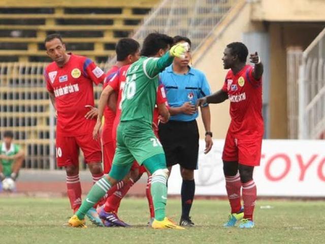 Bóng đá - Bị trọng tài “bẻ còi”, ĐTLA vẫn lập kỷ lục 9 trận bất bại