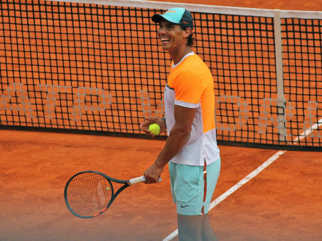 Nadal - Pouille: Không tốn sức (V2 Monte Carlo)