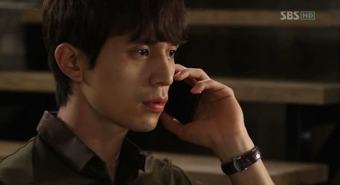 Bạn trẻ - Cuộc sống - Cuộc điện thoại bất ngờ vào đêm tân hôn