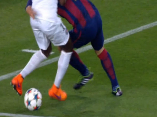 Bóng đá - Thêm một "nạn nhân" của PSG bị Suarez "xâu kim"