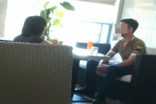 Bạn trẻ - Cuộc sống - Cận cảnh gã trai bán “con giống” trực tiếp