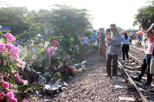 Tin tức trong ngày - Cố băng qua đường sắt, hai bà cháu chết thảm