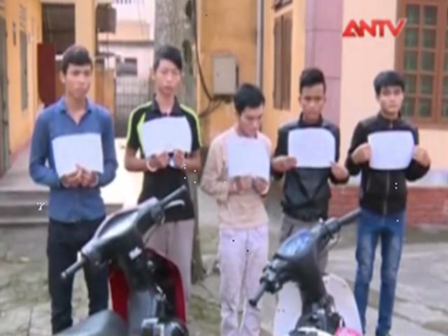 Video An ninh - Hà Tĩnh: Tóm gọn 5 kẻ chuyên dùng mã tấu đi cướp đường