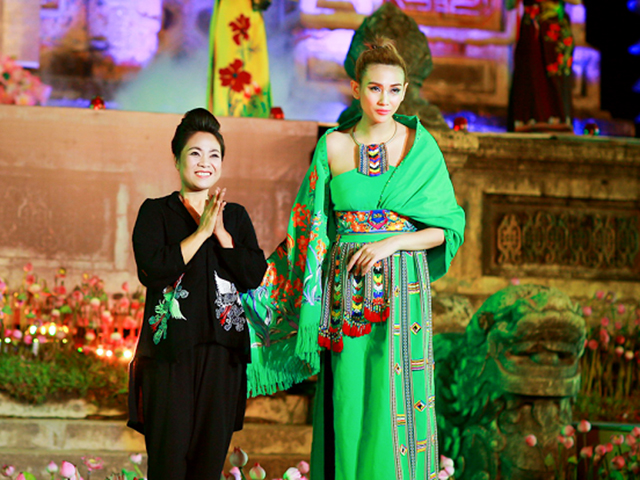 Xu hướng thời trang - Siêu mẫu Hoàng Yến mới mẻ với trang phục "núi rừng"