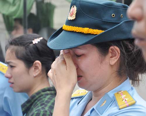 Tin tức trong ngày - Ảnh: Xúc động tiễn biệt 2 phi công Su-22 về nơi yên nghỉ