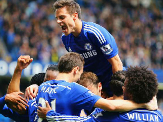 Bóng đá - Thầy trò Mourinho ngất ngây sau khi đăng quang sớm