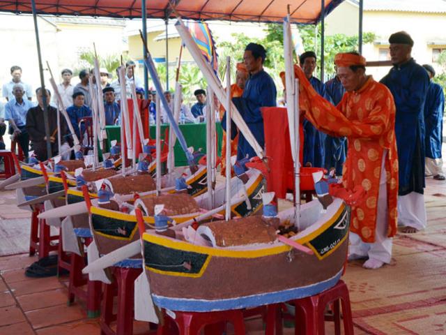 Video An ninh - Lễ khao lề thế lính Hoàng Sa trên đất đảo Lý Sơn
