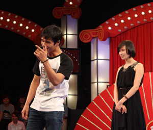 Ca nhạc - MTV - Lệ Rơi “chạm trán người yêu cũ” trên sóng truyền hình