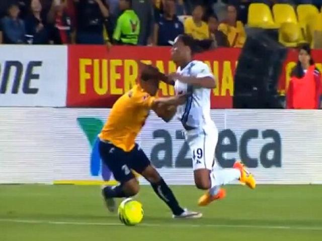 Bóng đá - Clip "độc" 27/4 - 4/5: Ro "vẩu" bẽ mặt vì tiểu xảo