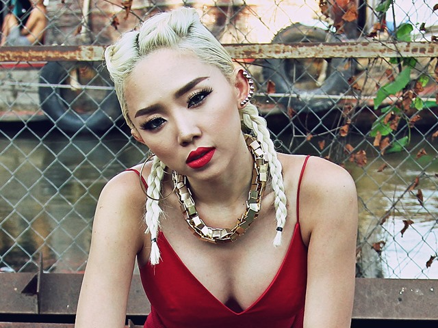 Ca nhạc - MTV - Tóc Tiên "bốc lửa" hơn sau thất bại The Remix