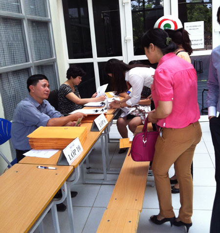 Giáo dục - du học - Phụ huynh “choáng váng” với tiêu chí xét tuyển vào lớp 6