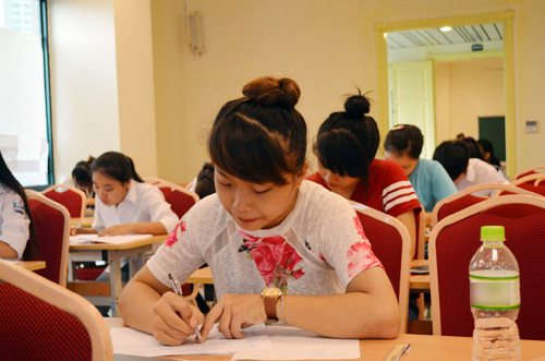 Giáo dục - du học - Kỳ thi THPT quốc gia: Học sinh gồng mình tìm phương pháp học