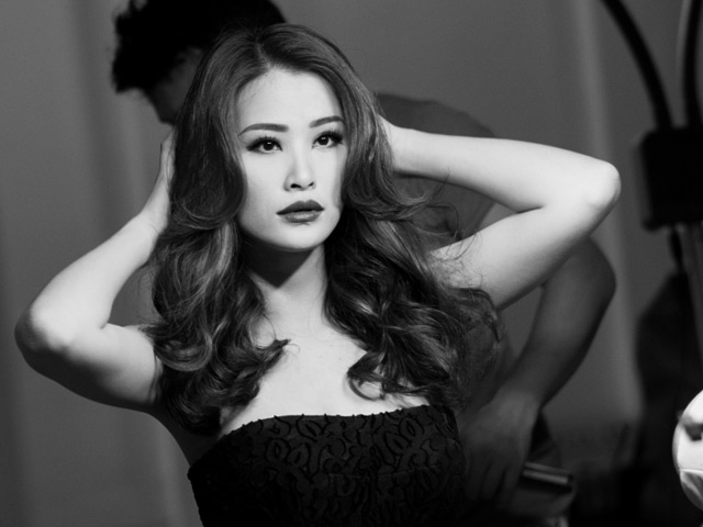 Ca nhạc - MTV - Đông Nhi hóa ma cà rồng trong MV "khủng"