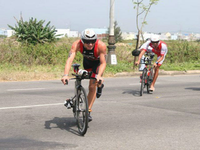 Thể thao - Các VĐV hàng đầu thế giới thi 3 môn thể thao phối hợp tại Việt Nam