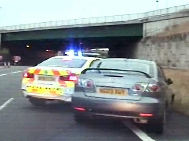 Tin tức trong ngày - Clip: Nghẹt thở truy đuổi tội phạm ở vận tốc 183 km/h