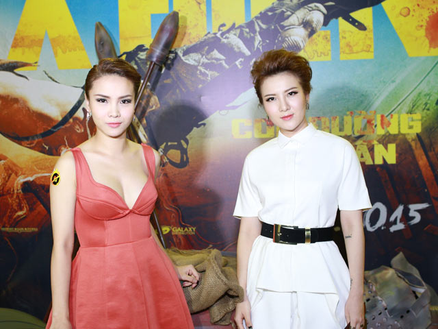 Ngôi sao điện ảnh - Chị em Yến Trang, Yến Nhi sành điệu đi xem phim