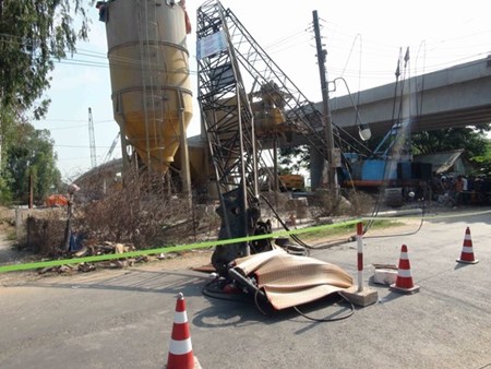 Tin tức trong ngày - Khởi tố vụ cần cẩu đè chết 3 mẹ con