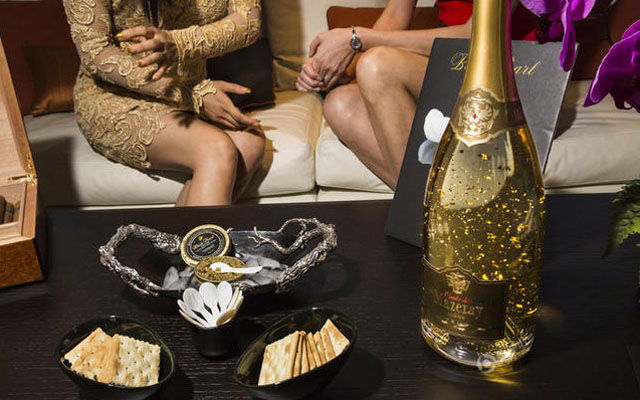 Tin tức trong ngày - Cuộc sống của nhà giàu TQ qua lăng kính nhiếp ảnh gia Mỹ